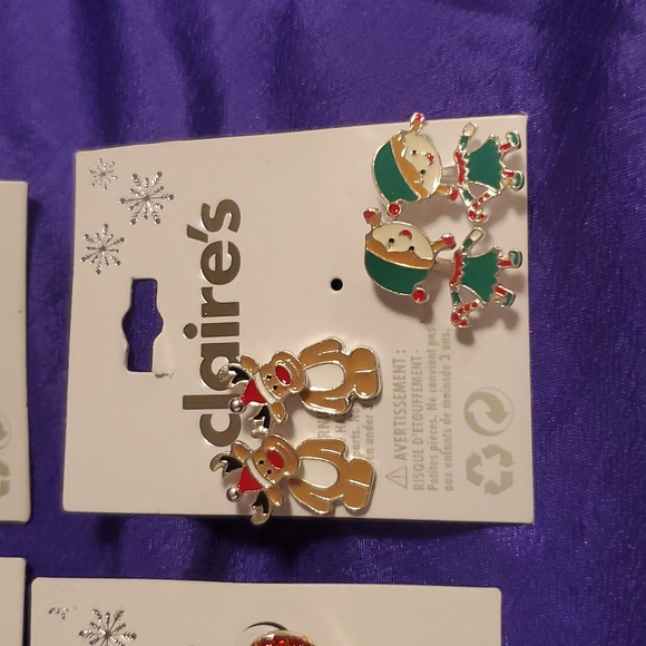 4 pack 5 pairs! Claire's Christmas earrings lot santa wreath reindeer holiday - Picture 3 of 6